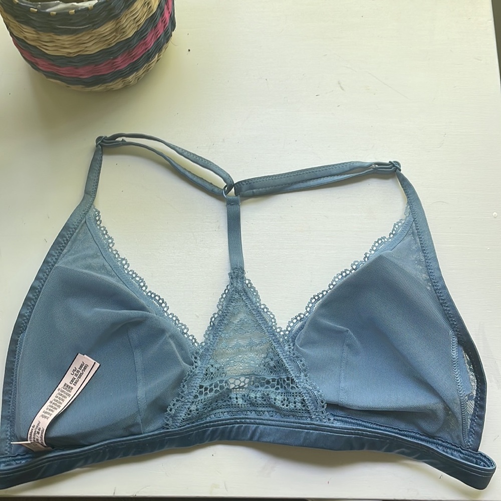 Bralette - Picture 2 of 3